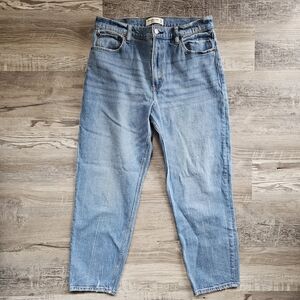 Abercrombie & Fitch The Mom High Rise Jeans Size 30